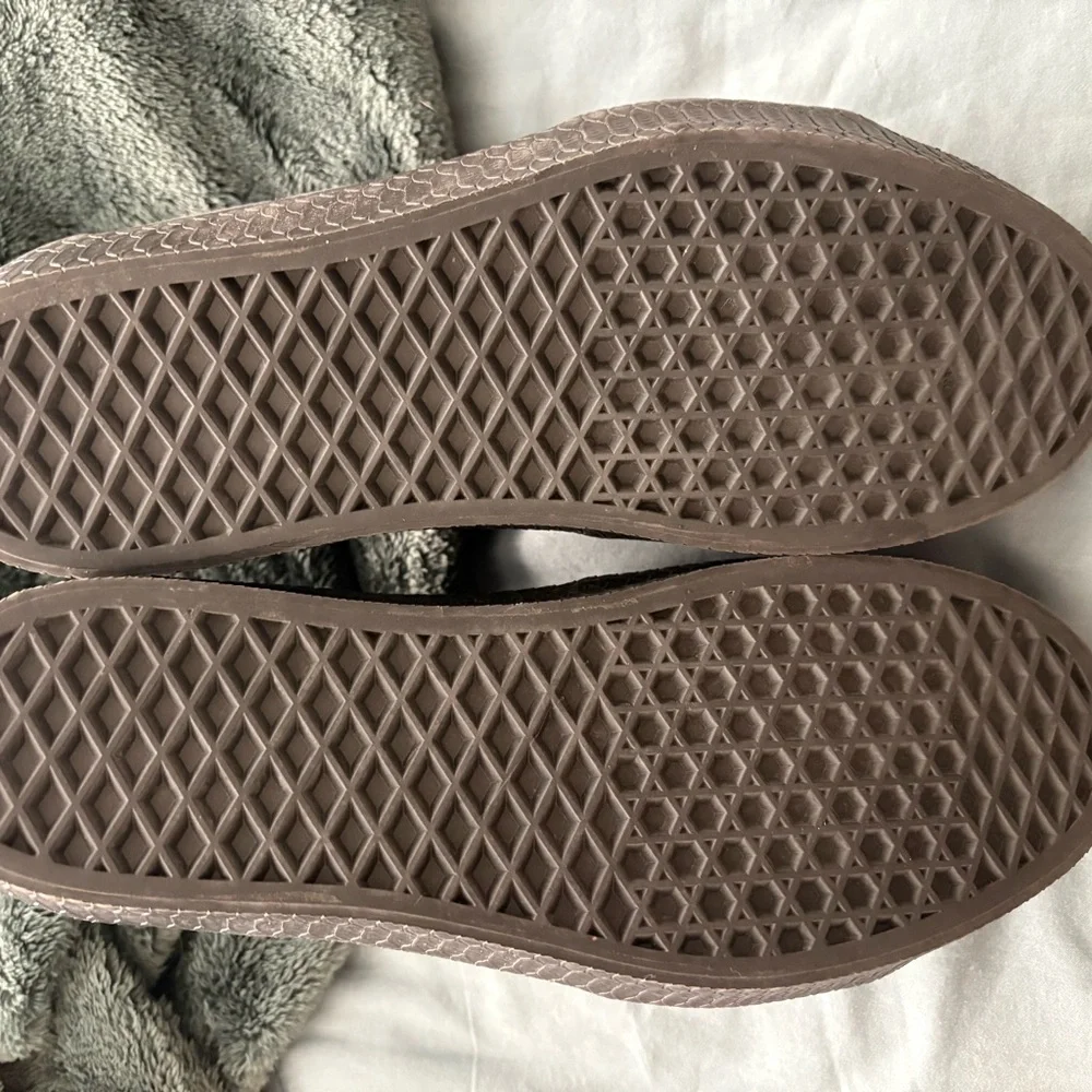 Vans Slytherin Hightops - Picture 3 of 5